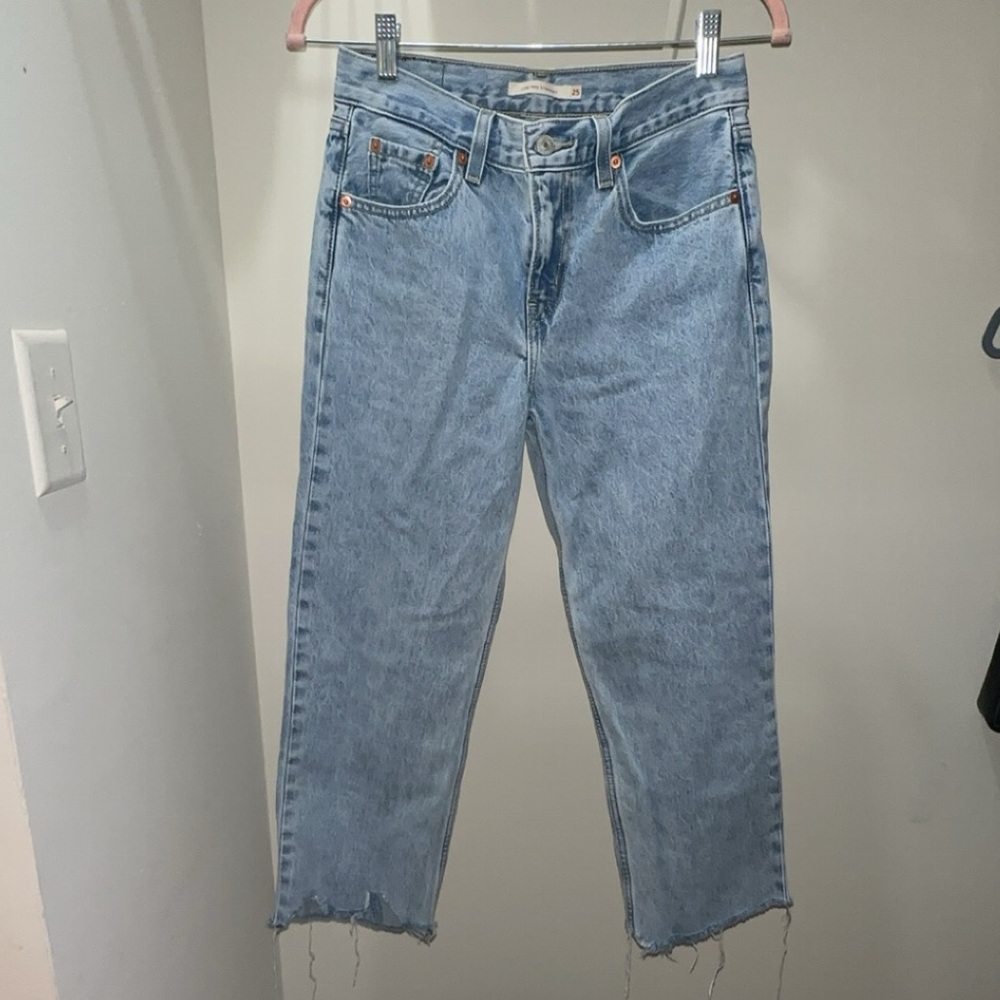 Low pro straight Levi jeans